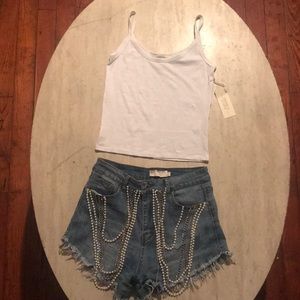 Cute outfit shirt never worn shorts worn once.